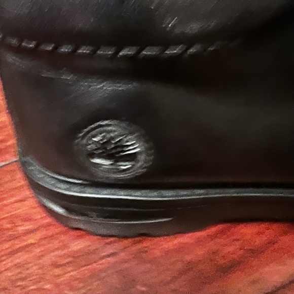 Shoes - Picture 3 of 5